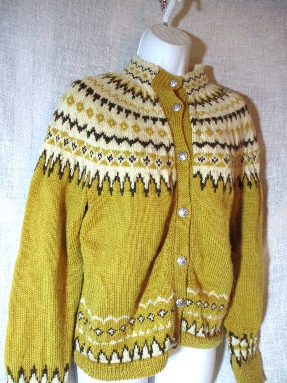 Vintage Fair Isles Knit Sweater Cardigan M Ethnic Silver Button Mustard Yellow - Picture 2 of 5